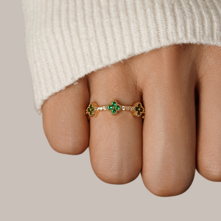 IVY – LUCKY CLOVER RING