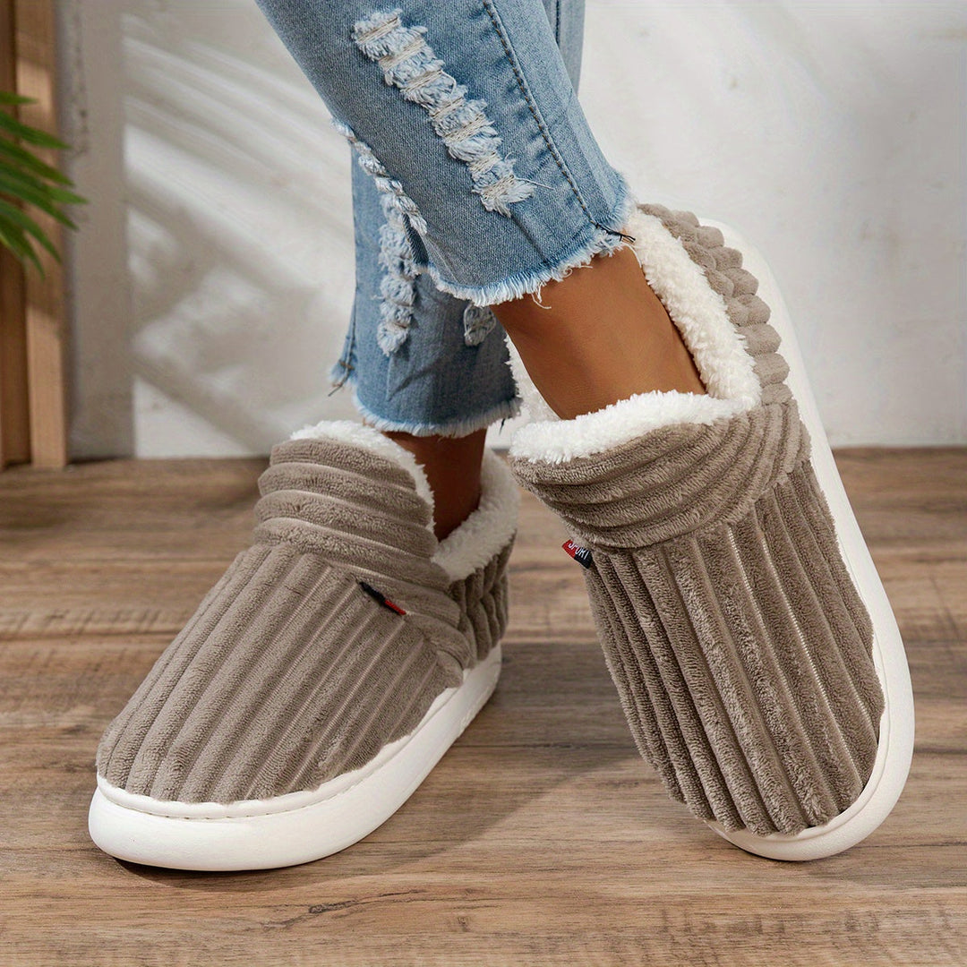 Mira | CozyStep Plush Slippers (Unisex)