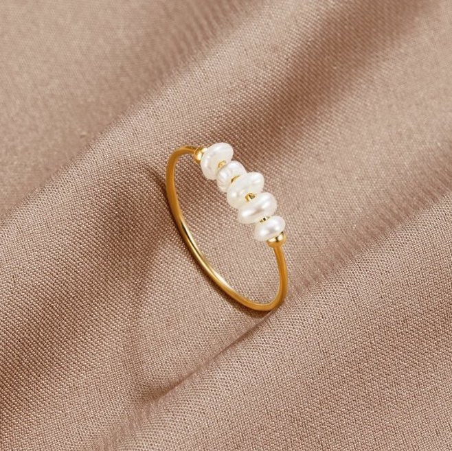 ELISE – PEARL ACCENT RING